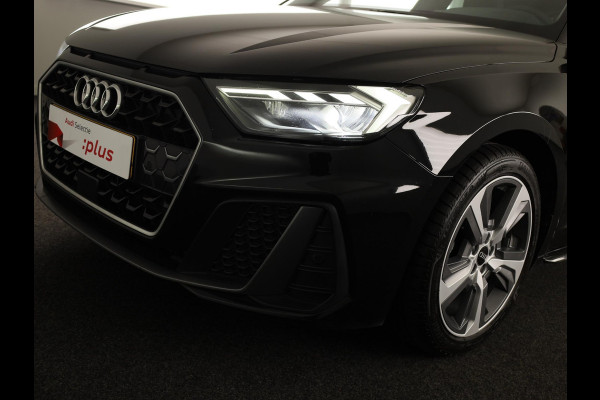 Audi A1 Sportback 30 TFSI S edition 110PK | Navigatie | 17 inch Lichtmetalen velgen | Climatronic | Led verlichting | Parkeersensoren voor en achter | S-line interieur