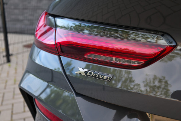 BMW 8 Serie M850i xDrive High Executive | VOL! | DEALER ONDH | CARBON | B&W | NAP | 4WIELSTUURING | HUD | 360 |