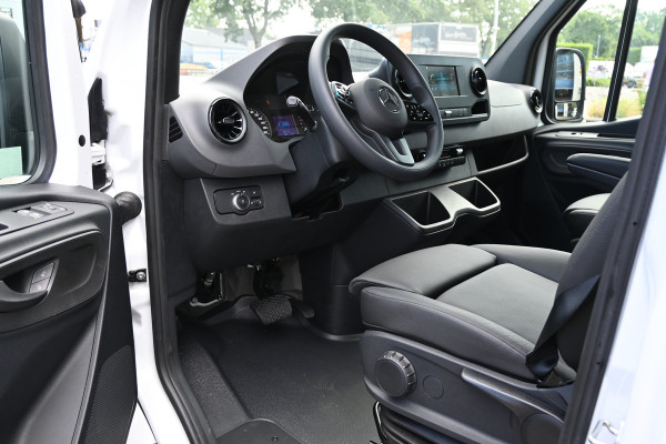 Mercedes-Benz Sprinter 317 CDI L2H2 DC 3500 kg Trekhaak, Geveerde stoel, Etc.