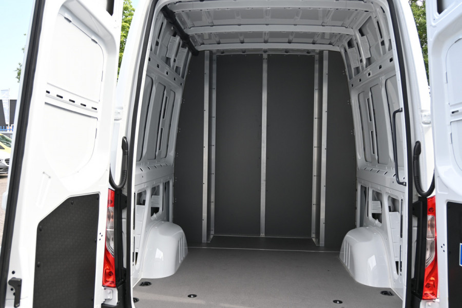 Mercedes-Benz Sprinter 317 CDI L2H2 DC 3500 kg Trekhaak, Geveerde stoel, Etc.