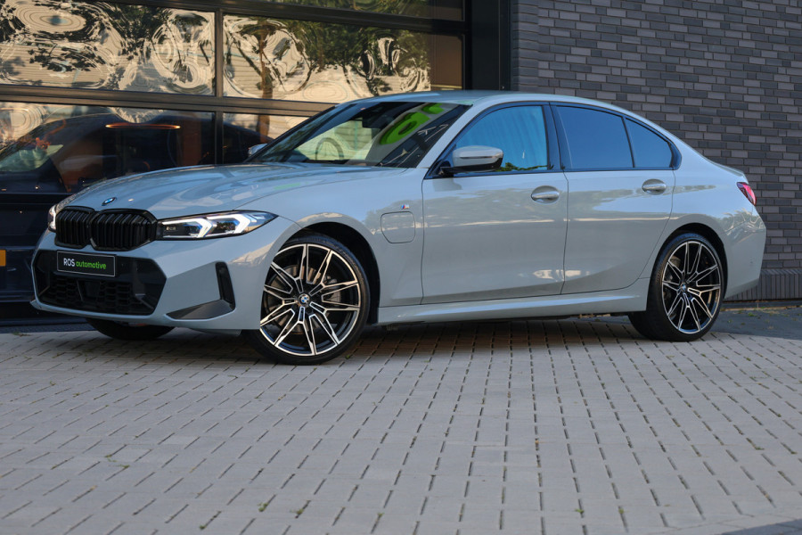 BMW 3-serie 330e M-SPORT | BTW | 360 | HUD | MEMORY | KEYLESS | LED | 20'' | ACC | LEDER | ELEK KOFFERKLEP |