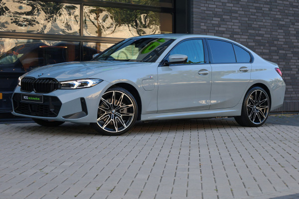 BMW 3-serie 330e M-SPORT | BTW | 360 | HUD | MEMORY | KEYLESS | LED | 20'' | ACC | LEDER | ELEK KOFFERKLEP |