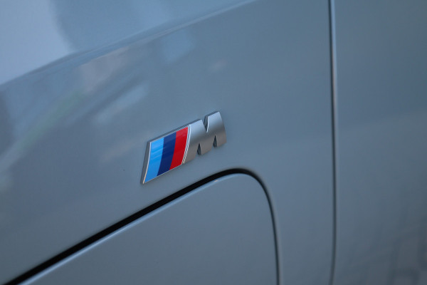 BMW 3-serie 330e M-SPORT | BTW | 360 | HUD | MEMORY | KEYLESS | LED | 20'' | ACC | LEDER | ELEK KOFFERKLEP |