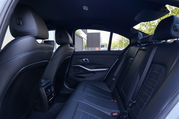 BMW 3-serie 330e M-SPORT | BTW | 360 | HUD | MEMORY | KEYLESS | LED | 20'' | ACC | LEDER | ELEK KOFFERKLEP |