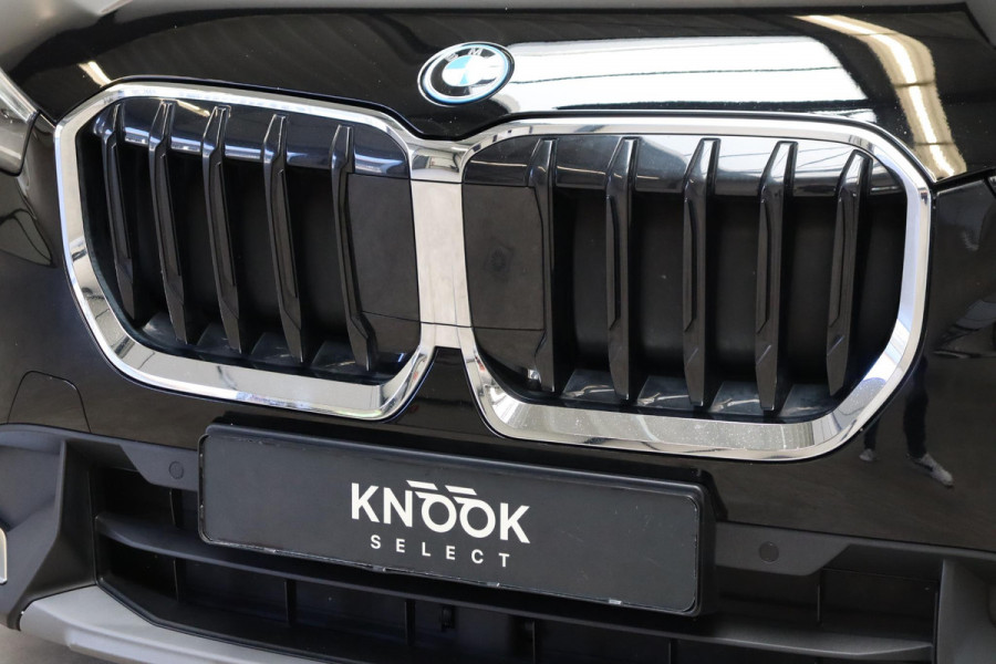 BMW X1 xDrive25e Executive Automaat / Navigatiesysteem / Climate Control / LED / M Dakreling / Active Guard / Parkeerhulpsysteem / DAB / Cruise Control