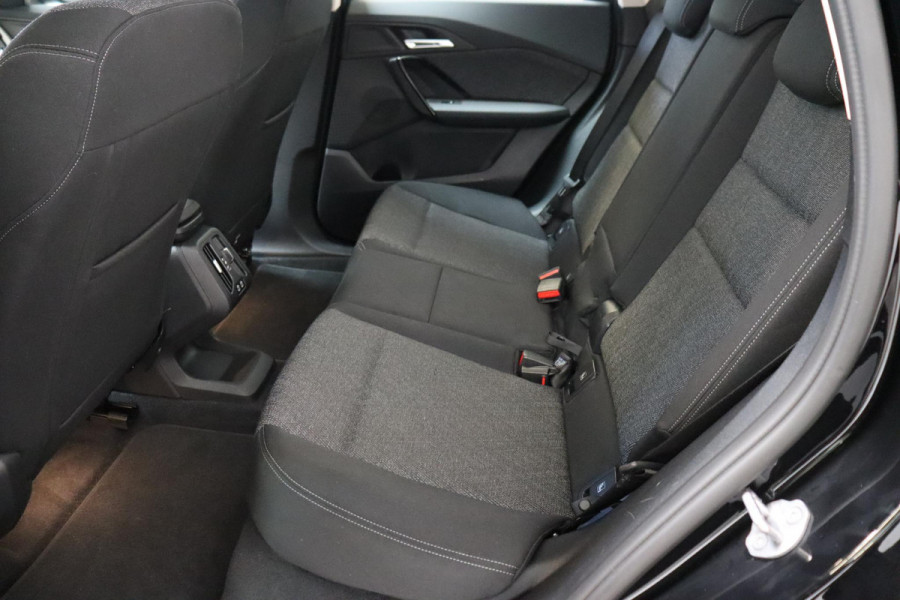 BMW X1 xDrive25e Executive Automaat / Navigatiesysteem / Climate Control / LED / M Dakreling / Active Guard / Parkeerhulpsysteem / DAB / Cruise Control
