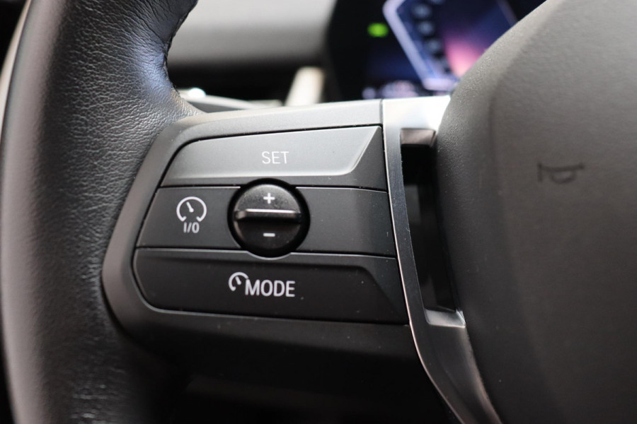 BMW X1 xDrive25e Executive Automaat / Navigatiesysteem / Climate Control / LED / M Dakreling / Active Guard / Parkeerhulpsysteem / DAB / Cruise Control