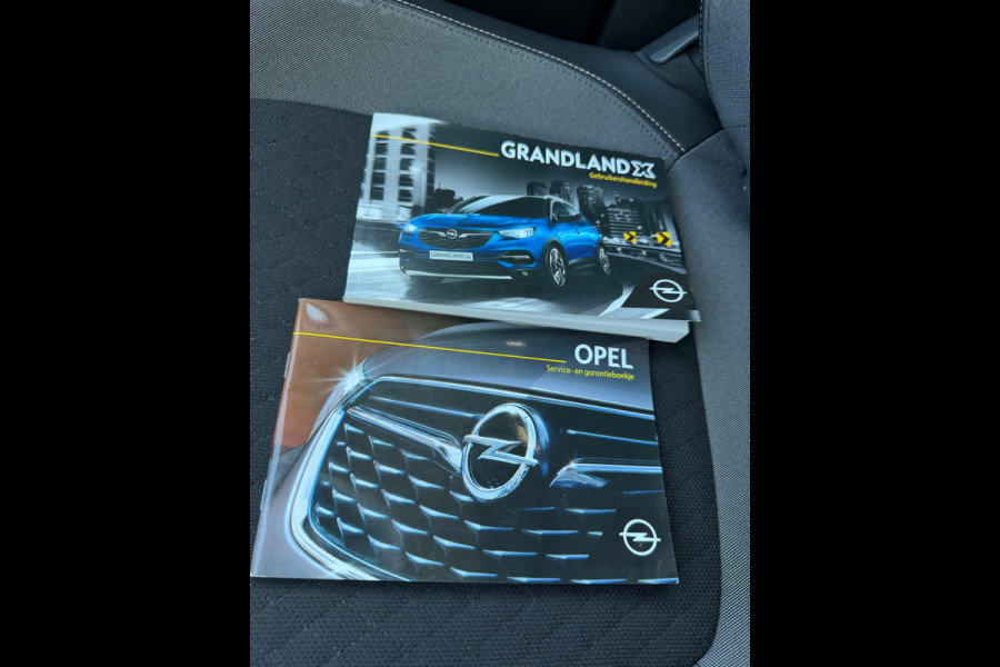 Opel Grandland X 1.2 Turbo Business Executive, luxe uitvoering, distributie riem onlangs vervangen, NL auto met nap