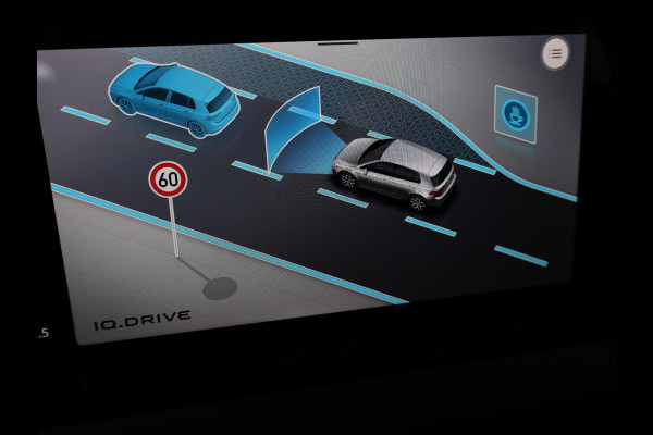 Volkswagen Golf 1.0 eTSI Life 110 pk Automaat (DSG) | Navigatie | Parkeersensoren | Achteruitrijcamera | Adaptieve cruise control | Autom. airco | Apple Carplay/Android Auto |