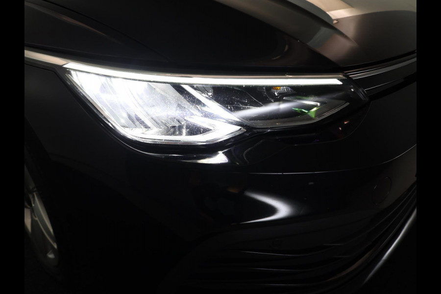 Volkswagen Golf 1.0 eTSI Life 110 pk Automaat (DSG) | Navigatie | Parkeersensoren | Achteruitrijcamera | Adaptieve cruise control | Autom. airco | Apple Carplay/Android Auto |