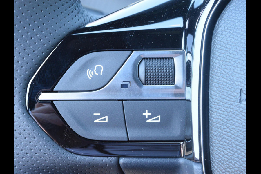 Peugeot e-2008 EV GT Avantage 54 kWh | Warmtepomp | Alcantara | Stoelverwarming