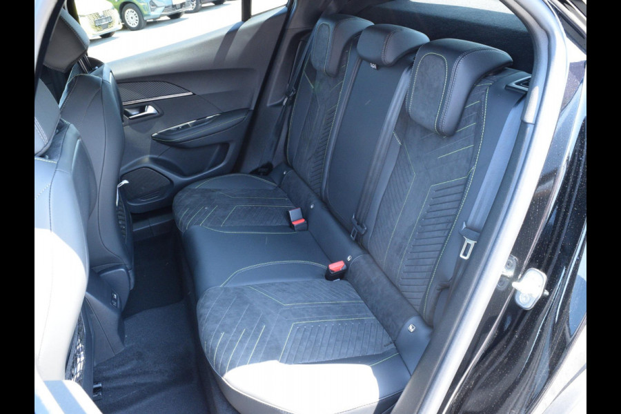 Peugeot e-2008 EV GT Avantage 54 kWh | Warmtepomp | Alcantara | Stoelverwarming