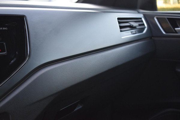 Volkswagen Polo 1.0 TSI R-Line Business IQ Light Camera Carplay