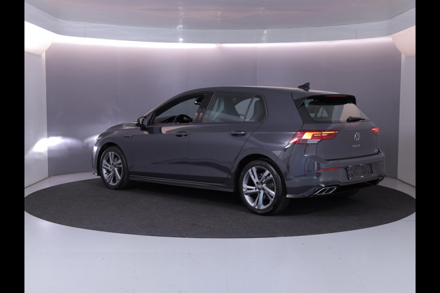 Volkswagen Golf 1.5 eTSI R-Line 130 pk Automaat (DSG) | Navigatie via App | Parkeersensoren | Autom. airco | Apple Carplay/Android Auto | R-Line |
