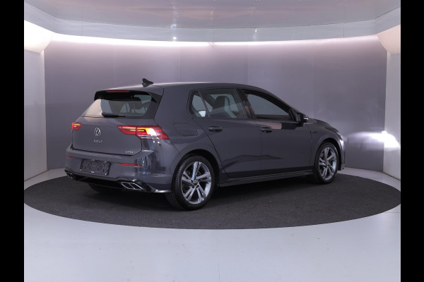 Volkswagen Golf 1.5 eTSI R-Line 130 pk Automaat (DSG) | Navigatie via App | Parkeersensoren | Autom. airco | Apple Carplay/Android Auto | R-Line |