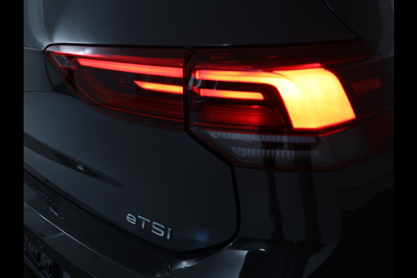 Volkswagen Golf 1.5 eTSI R-Line 130 pk Automaat (DSG) | Navigatie via App | Parkeersensoren | Autom. airco | Apple Carplay/Android Auto | R-Line |