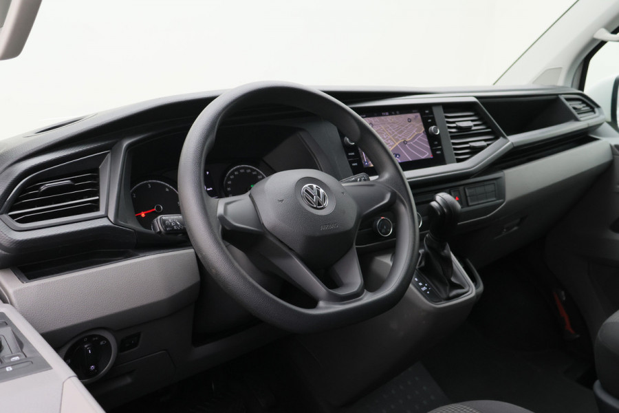 Volkswagen Transporter 2.0 TDI L2H1 28 DSG Apple Carplay, Trekhaak, Cruise, Airco, DAB