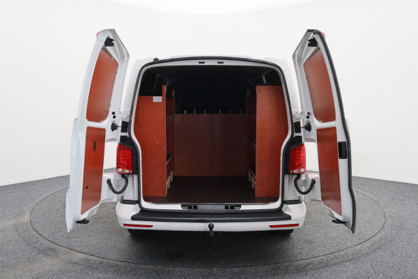 Volkswagen Transporter 2.0 TDI L2H1 28 DSG Apple Carplay, Trekhaak, Cruise, Airco, DAB