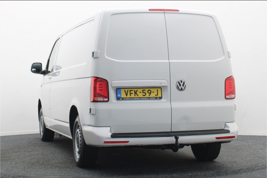 Volkswagen Transporter 2.0 TDI L2H1 28 DSG Apple Carplay, Trekhaak, Cruise, Airco, DAB