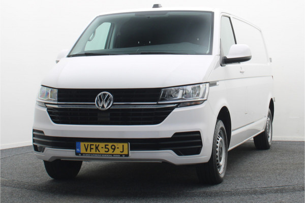 Volkswagen Transporter 2.0 TDI L2H1 28 DSG Apple Carplay, Trekhaak, Cruise, Airco, DAB