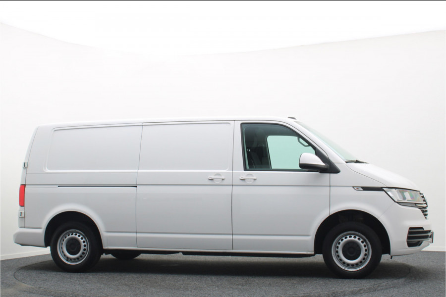 Volkswagen Transporter 2.0 TDI L2H1 28 DSG Apple Carplay, Trekhaak, Cruise, Airco, DAB