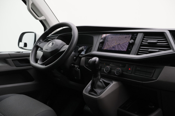 Volkswagen Transporter 2.0 TDI L2H1 28 DSG Apple Carplay, Trekhaak, Cruise, Airco, DAB