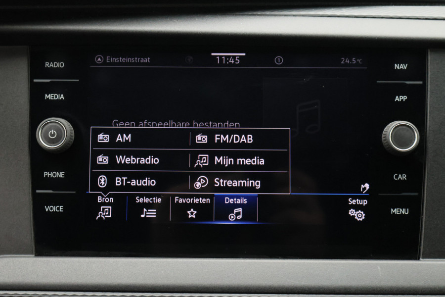 Volkswagen Transporter 2.0 TDI L2H1 28 DSG Apple Carplay, Trekhaak, Cruise, Airco, DAB