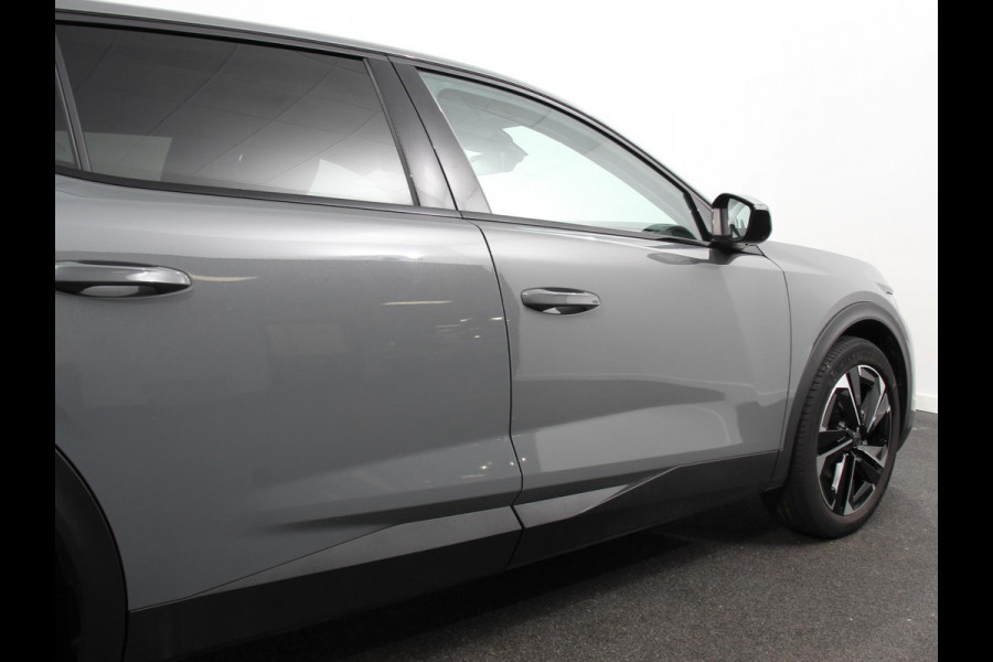 Peugeot 408 1.2 PureTech Allure Pack 130 Autmaat Comfort Pakket, Electrische stoelverstelling LV, stoelverwarming  Camera 360  Navigatie  Climate Control  Dab  Led Parkeer sensoren