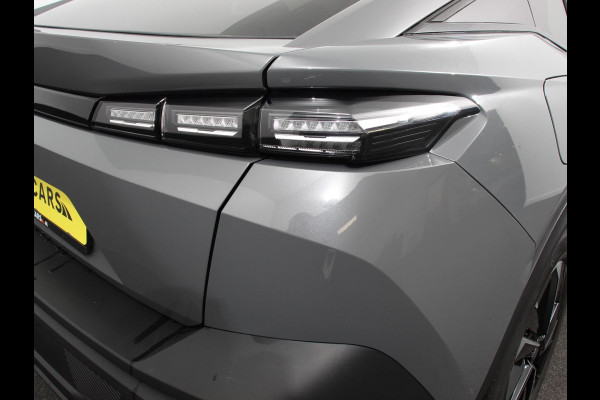 Peugeot 408 1.2 PureTech Allure Pack 130 Autmaat Comfort Pakket, Electrische stoelverstelling LV, stoelverwarming  Camera 360  Navigatie  Climate Control  Dab  Led Parkeer sensoren