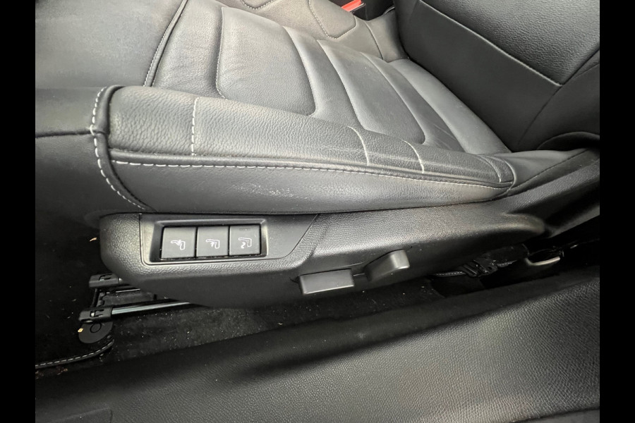 Citroën C4 1.2 Puretech Shine - AUTOMAAT - PANO - LEDER - HUD - ACC - CAMERA
