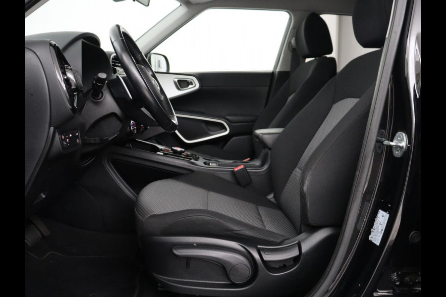 Kia e-Soul DynamicLine 64 kWh | SOH 97,5% | Cruise control | Carplay | Park assist | Camera | Climate control | Virtueel dashboard | plug-in