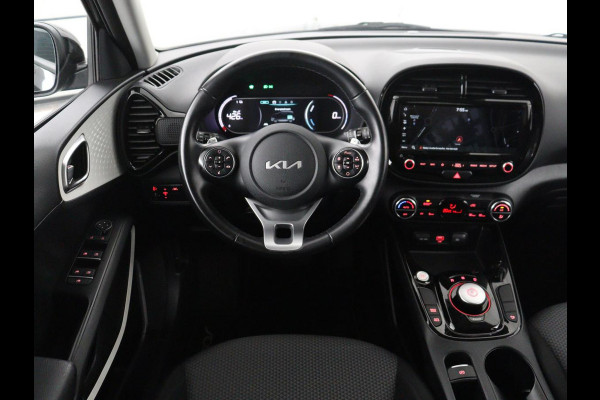 Kia e-Soul DynamicLine 64 kWh | SOH 97,5% | Cruise control | Carplay | Park assist | Camera | Climate control | Virtueel dashboard | plug-in