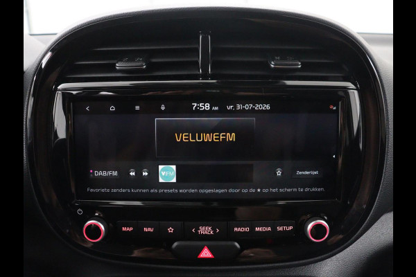 Kia e-Soul DynamicLine 64 kWh | SOH 97,5% | Cruise control | Carplay | Park assist | Camera | Climate control | Virtueel dashboard | plug-in