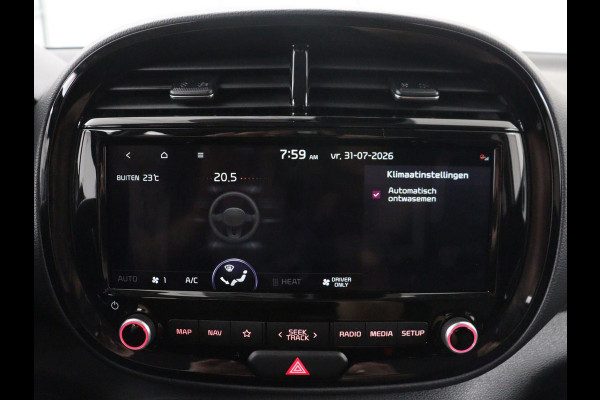 Kia e-Soul DynamicLine 64 kWh | SOH 97,5% | Cruise control | Carplay | Park assist | Camera | Climate control | Virtueel dashboard | plug-in