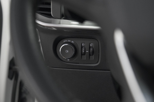 Opel Mokka Turbo 130 AT8 Edition | Camera | Parkeersensoren | Navigatie | Apple Carplay | Stoelverwarming