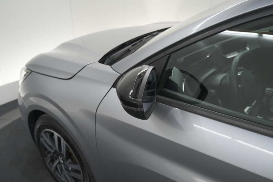 Peugeot 208 PureTech 100 Allure | Navigatie | Parkeersensoren | Apple Carplay