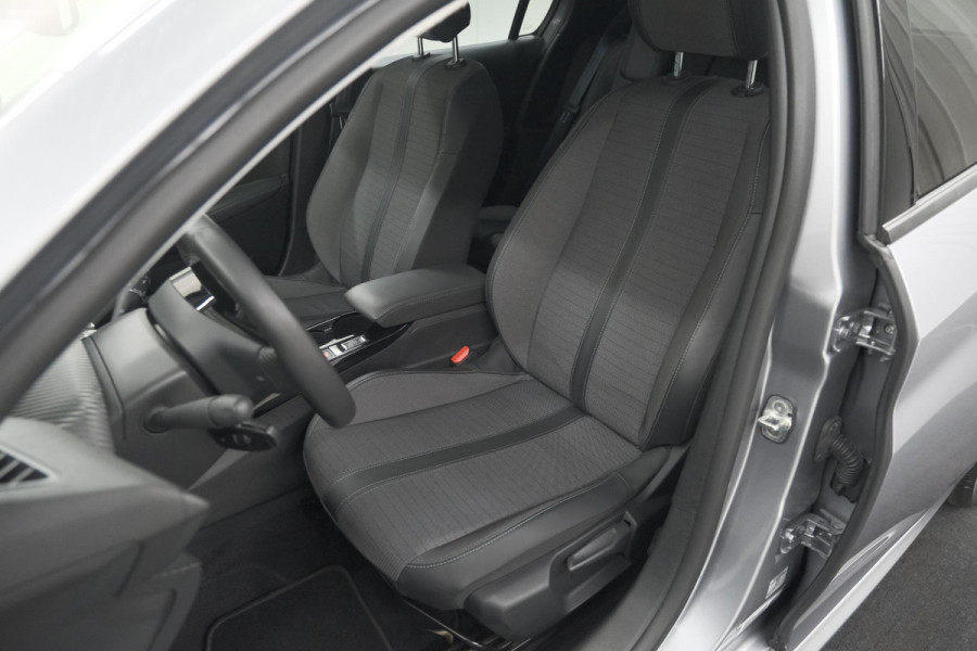 Peugeot 208 PureTech 100 Allure | Navigatie | Parkeersensoren | Apple Carplay