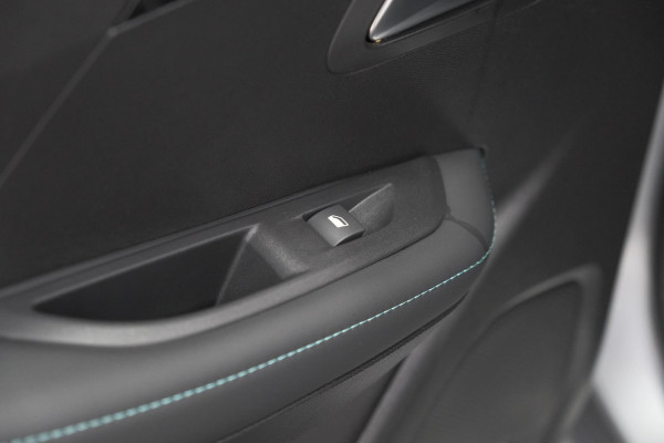 Peugeot 208 PureTech 100 Allure | Navigatie | Parkeersensoren | Apple Carplay