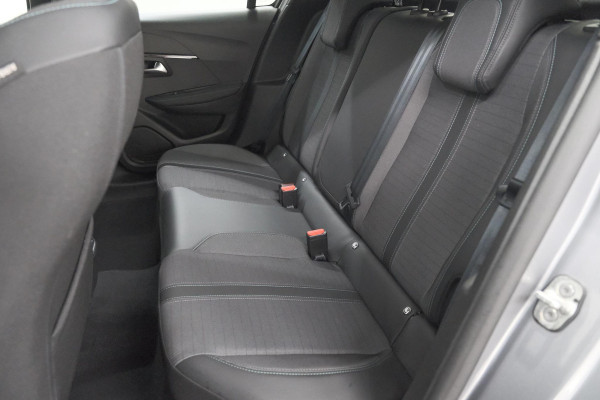 Peugeot 208 PureTech 100 Allure | Navigatie | Parkeersensoren | Apple Carplay