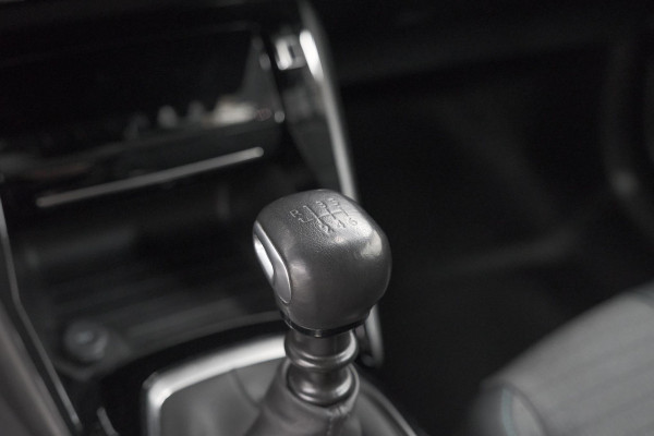 Peugeot 208 PureTech 100 Allure | Navigatie | Parkeersensoren | Apple Carplay