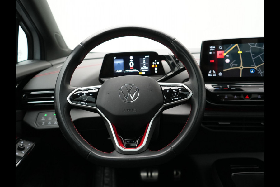 Volkswagen ID.4 GTX 4Motion 77 kWh 300pk Dealer O.H. | Trekhaak Af Fabriek | Panodak | Adaptive Cruise | Camera | IQ Light | Sportstoelen & Stuur Verwarmd | Keyless | Sfeerverlichting | Apple Carplay | Navigatie | DAB | 20"L.M |