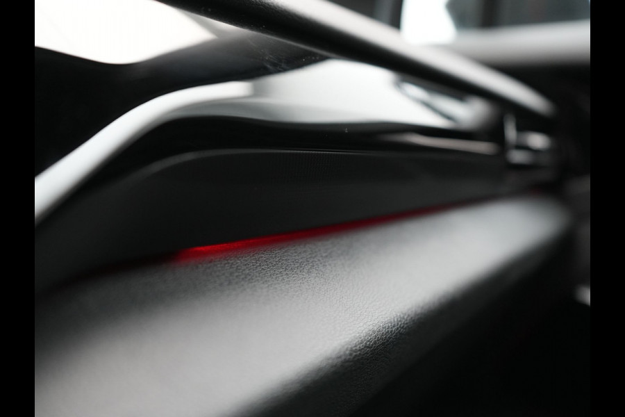 Volkswagen ID.4 GTX 4Motion 77 kWh 300pk Dealer O.H. | Trekhaak Af Fabriek | Panodak | Adaptive Cruise | Camera | IQ Light | Sportstoelen & Stuur Verwarmd | Keyless | Sfeerverlichting | Apple Carplay | Navigatie | DAB | 20"L.M |