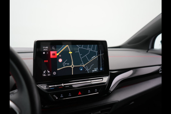 Volkswagen ID.4 GTX 4Motion 77 kWh 300pk Dealer O.H. | Trekhaak Af Fabriek | Panodak | Adaptive Cruise | Camera | IQ Light | Sportstoelen & Stuur Verwarmd | Keyless | Sfeerverlichting | Apple Carplay | Navigatie | DAB | 20"L.M |