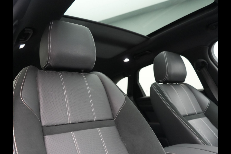 Land Rover Range Rover Velar P400e PHEV 400pk | Panodak | Adaptive Cruise | Camera | Meridian Audio | Lederen Sportstoelen Memory | Apple Carplay | Blis | Keyless | Navigatie | DAB | 20"L.M | Plug In Hybrid |