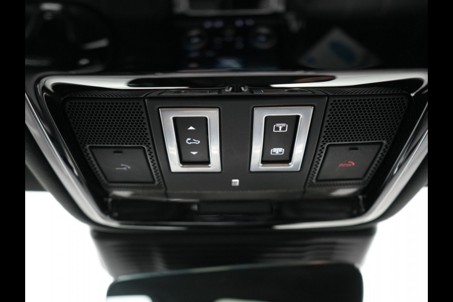 Land Rover Range Rover Velar P400e PHEV 400pk | Panodak | Adaptive Cruise | Camera | Meridian Audio | Lederen Sportstoelen Memory | Apple Carplay | Blis | Keyless | Navigatie | DAB | 20"L.M | Plug In Hybrid |