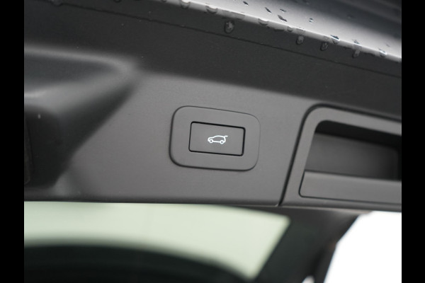 Land Rover Range Rover Velar P400e PHEV 400pk | Panodak | Adaptive Cruise | Camera | Meridian Audio | Lederen Sportstoelen Memory | Apple Carplay | Blis | Keyless | Navigatie | DAB | 20"L.M | Plug In Hybrid |