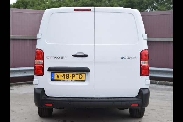 Citroën ë-Jumpy L3 75 kWh | tot 8 jaar garantie | camera | navi incl. Apple Carplay | laadruimtebetimmering | parkeersensoren voor & achter | dodehoek detectie | rijklaarprijs |