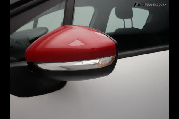 Citroën C3 1.2 PureTech Business Red & White Edition (APPLE CARPLAY,LED VERLICHTING,PARKEERSENSOREN,CLIMATE,CRUISE,TOPCONDITIE)