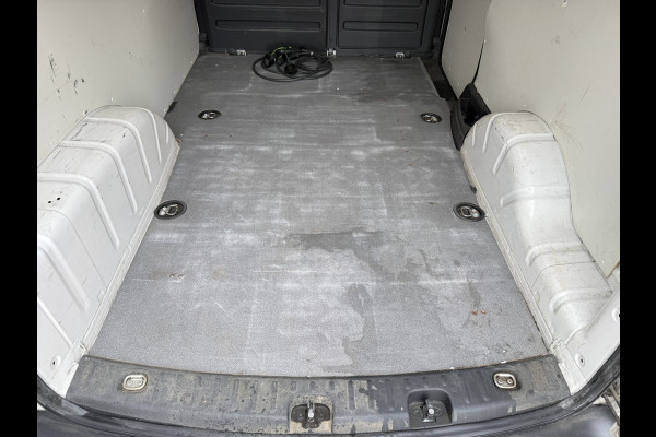 Volkswagen E-Caddy 37kWh 113PK L2H1 Elektrisch Caddy ABT Maxi 37,3kWh 159km WLTP LED Trekhaak Airco Stoelverwarming Parkeersensoren