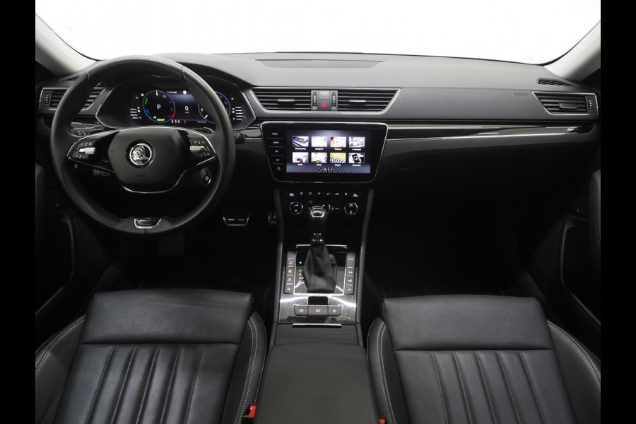 Škoda Superb Combi 1.4 TSI iV Laurin & Klement | Leder | Trekhaak | Massage | Canton | 360 | Memory | Stoelkoeling | Keyless